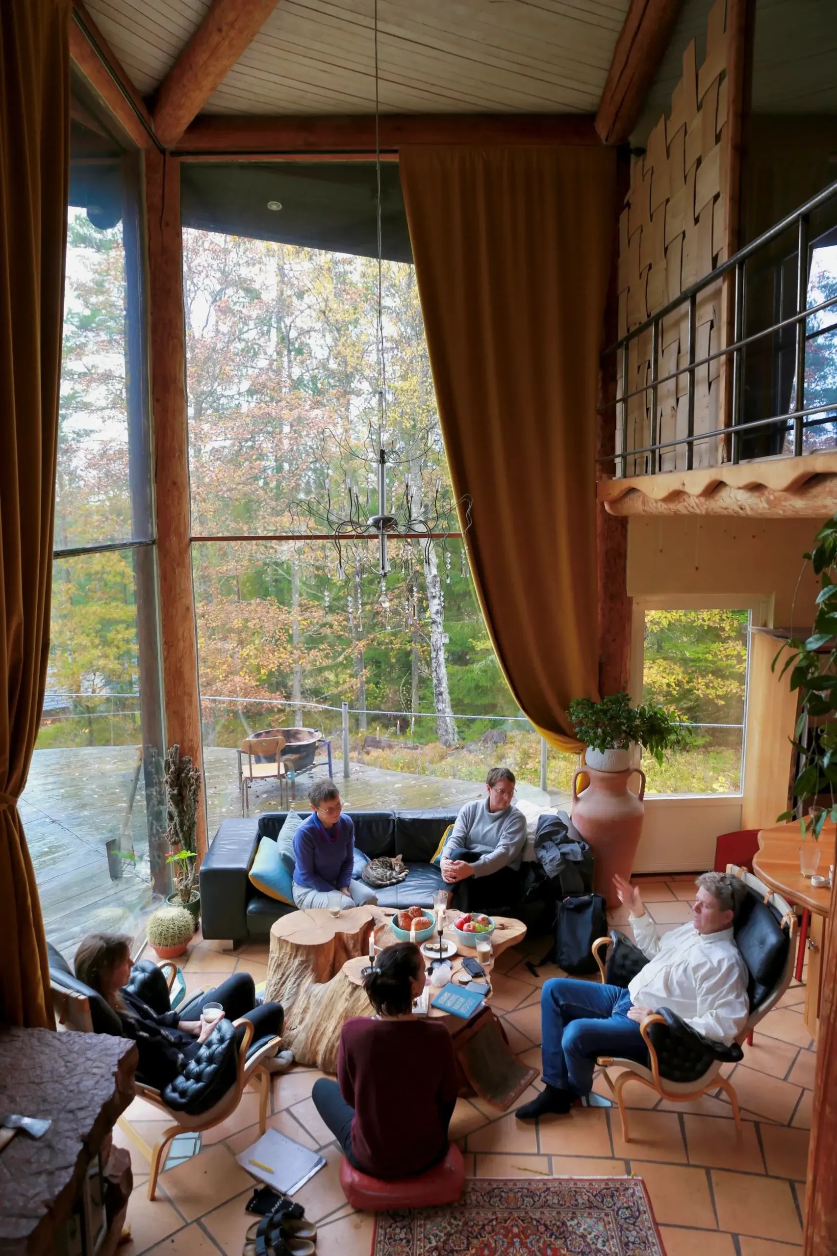 Liv Raissi - Advanced supervision group