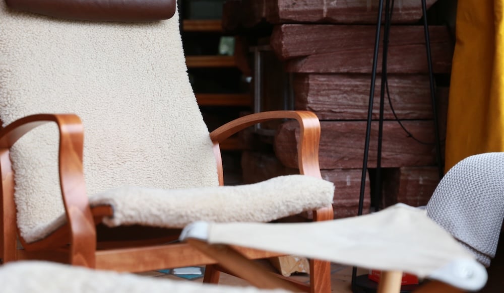 liv-raissi-therapy-chair-relaxing-comfortable