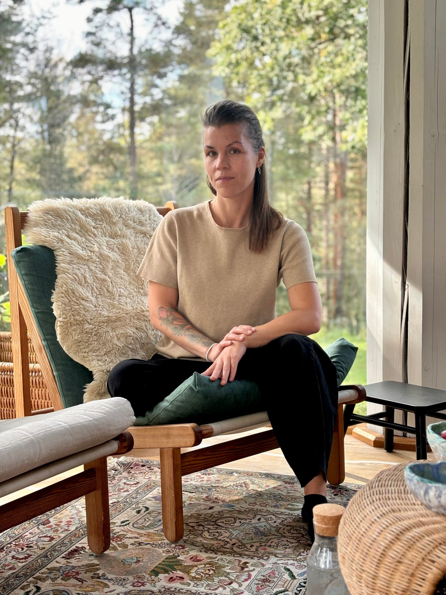 liv-raissi-therapy-in-the-studio